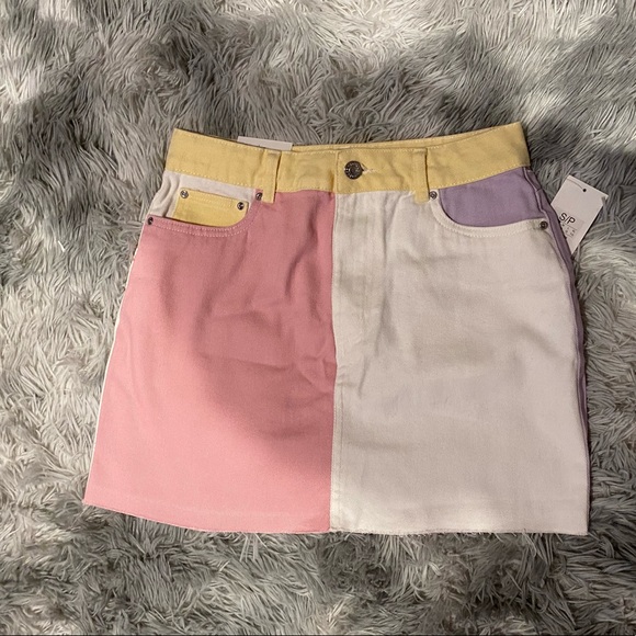 Brand new size small denim skirt - Picture 2 of 3